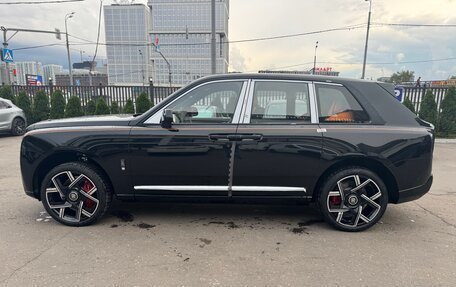 Rolls-Royce Cullinan, 2026 год, 64 000 000 рублей, 3 фотография