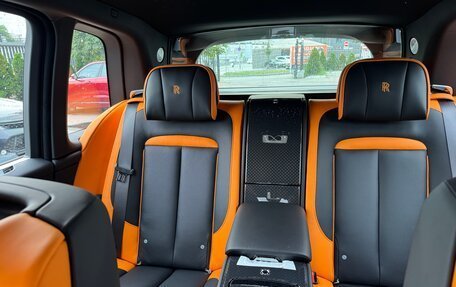 Rolls-Royce Cullinan, 2026 год, 64 000 000 рублей, 11 фотография