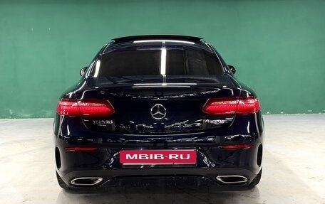 Mercedes-Benz E-Класс, 2018 год, 4 300 000 рублей, 6 фотография
