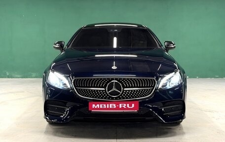 Mercedes-Benz E-Класс, 2018 год, 4 300 000 рублей, 3 фотография