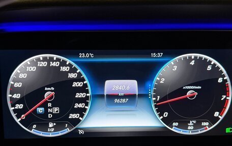 Mercedes-Benz E-Класс, 2018 год, 4 300 000 рублей, 17 фотография