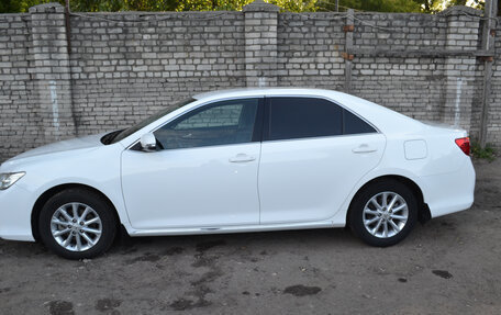 Toyota Camry, 2014 год, 2 070 000 рублей, 2 фотография