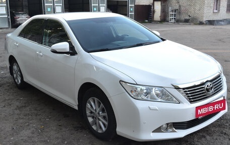 Toyota Camry, 2014 год, 2 070 000 рублей, 6 фотография