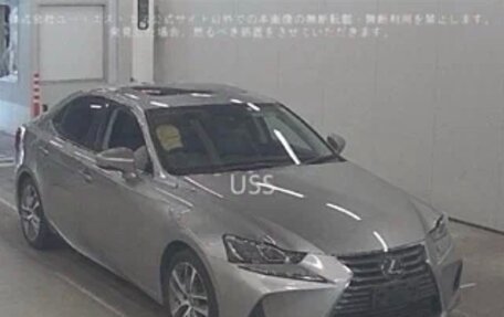 Lexus IS III, 2017 год, 2 910 000 рублей, 8 фотография