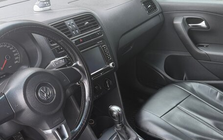 Volkswagen Polo VI (EU Market), 2012 год, 700 000 рублей, 7 фотография