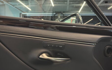 Lexus ES VII, 2019 год, 3 500 000 рублей, 13 фотография