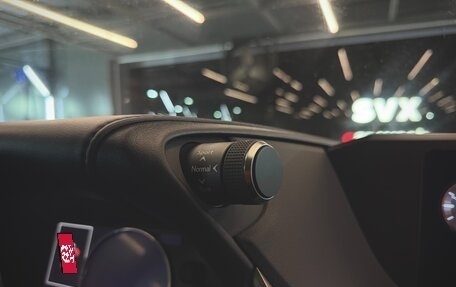Lexus ES VII, 2019 год, 3 500 000 рублей, 23 фотография