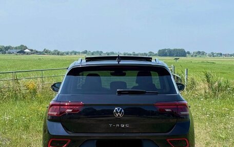 Volkswagen T-Roc I, 2022 год, 1 580 000 рублей, 4 фотография