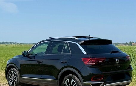 Volkswagen T-Roc I, 2022 год, 1 580 000 рублей, 6 фотография