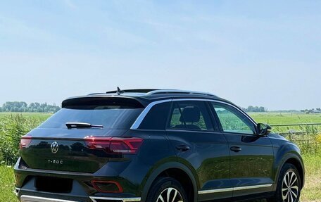 Volkswagen T-Roc I, 2022 год, 1 580 000 рублей, 5 фотография