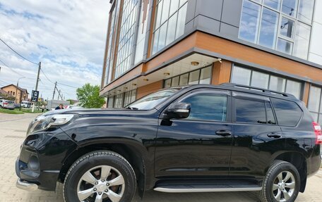 Toyota Land Cruiser Prado 150 рестайлинг 2, 2017 год, 4 300 000 рублей, 1 фотография