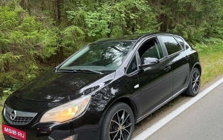 Opel Astra J, 2010 год, 540 000 рублей, 1 фотография