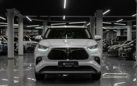 Toyota Highlander, 2026 год, 5 440 000 рублей, 24 фотография
