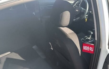 KIA Rio IV, 2020 год, 1 741 000 рублей, 10 фотография