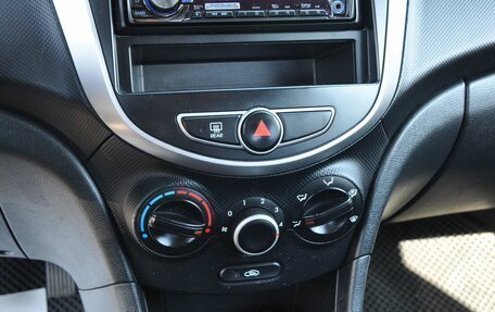 Hyundai Solaris II рестайлинг, 2011 год, 640 000 рублей, 16 фотография