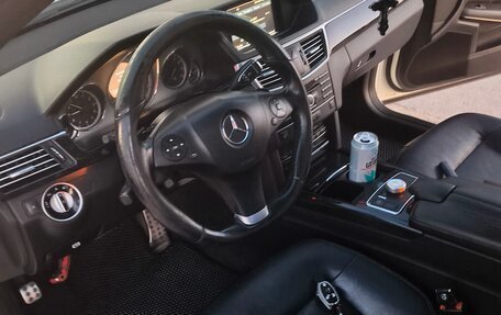 Mercedes-Benz E-Класс, 2011 год, 850 000 рублей, 12 фотография