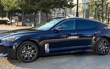 KIA Stinger I, 2021 год, 3 300 000 рублей, 10 фотография