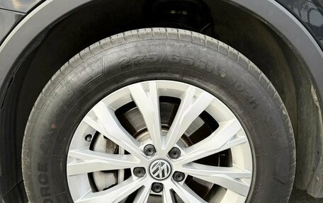 Volkswagen Tiguan II, 2019 год, 2 890 000 рублей, 12 фотография