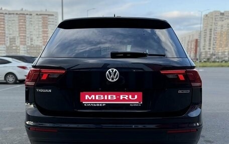 Volkswagen Tiguan II, 2019 год, 2 890 000 рублей, 7 фотография
