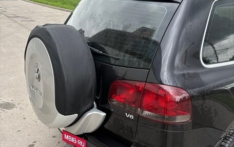 Volkswagen Touareg III, 2004 год, 700 000 рублей, 4 фотография