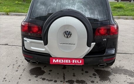 Volkswagen Touareg III, 2004 год, 700 000 рублей, 8 фотография