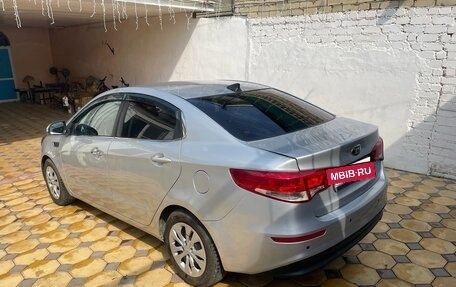 KIA Rio III рестайлинг, 2017 год, 800 000 рублей, 4 фотография