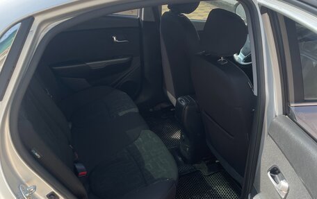 KIA Rio III рестайлинг, 2017 год, 800 000 рублей, 16 фотография