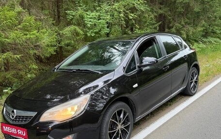 Opel Astra J, 2010 год, 540 000 рублей, 3 фотография