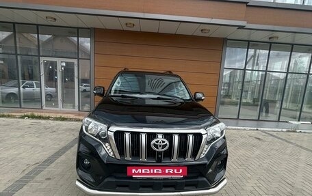 Toyota Land Cruiser Prado 150 рестайлинг 2, 2017 год, 4 300 000 рублей, 7 фотография