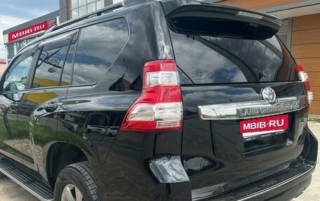 Toyota Land Cruiser Prado 150 рестайлинг 2, 2017 год, 4 300 000 рублей, 15 фотография