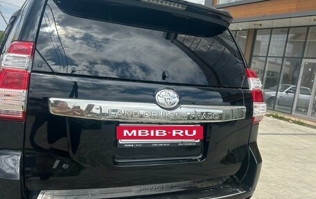 Toyota Land Cruiser Prado 150 рестайлинг 2, 2017 год, 4 300 000 рублей, 16 фотография