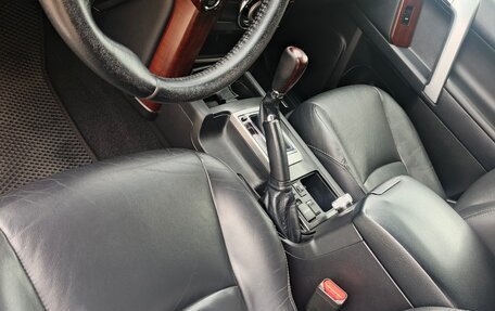 Toyota Land Cruiser Prado 150 рестайлинг 2, 2017 год, 4 300 000 рублей, 34 фотография