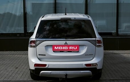 Mitsubishi Outlander III рестайлинг 3, 2014 год, 1 469 000 рублей, 4 фотография