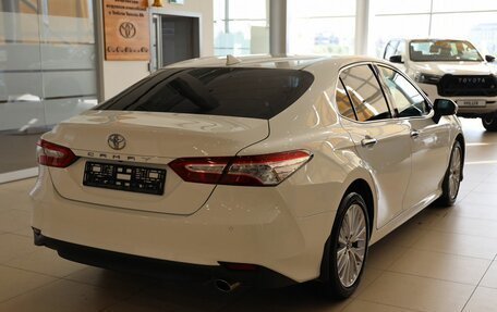 Toyota Camry, 2019 год, 3 250 000 рублей, 8 фотография