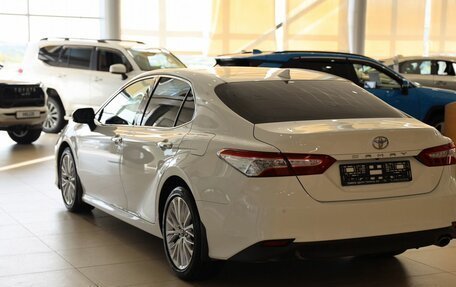 Toyota Camry, 2019 год, 3 250 000 рублей, 11 фотография