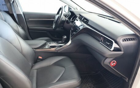 Toyota Camry, 2019 год, 3 250 000 рублей, 19 фотография