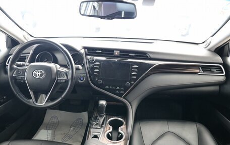 Toyota Camry, 2019 год, 3 250 000 рублей, 21 фотография