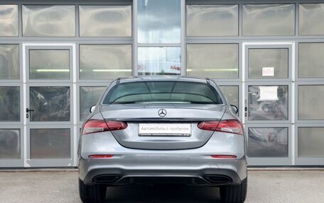 Mercedes-Benz E-Класс, 2021 год, 4 470 000 рублей, 5 фотография