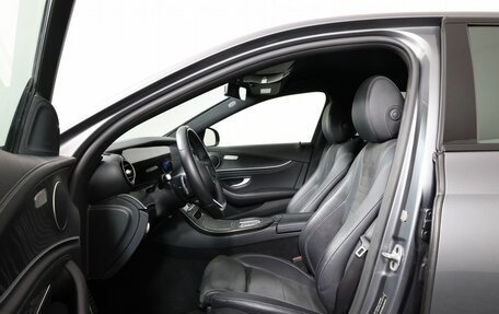 Mercedes-Benz E-Класс, 2021 год, 4 470 000 рублей, 10 фотография