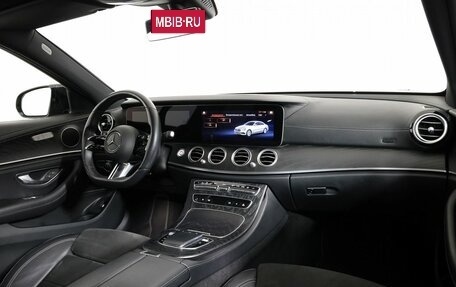 Mercedes-Benz E-Класс, 2021 год, 4 470 000 рублей, 13 фотография