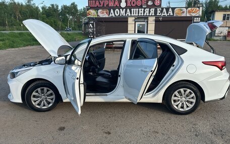 Hyundai Solaris II рестайлинг, 2019 год, 1 250 000 рублей, 1 фотография