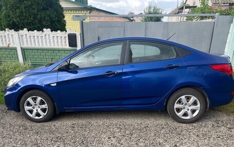 Hyundai Solaris II рестайлинг, 2014 год, 530 000 рублей, 1 фотография