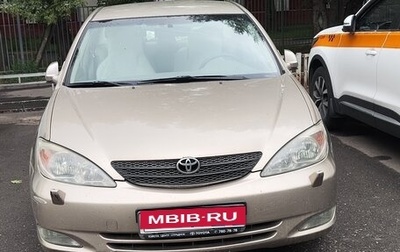 Toyota Camry V40, 2004 год, 670 000 рублей, 1 фотография