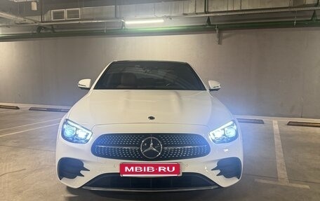 Mercedes-Benz E-Класс, 2021 год, 5 500 000 рублей, 1 фотография