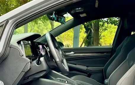 Volkswagen Golf VIII, 2023 год, 1 792 000 рублей, 9 фотография