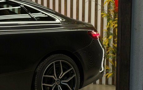Mercedes-Benz E-Класс, 2021 год, 5 500 000 рублей, 8 фотография