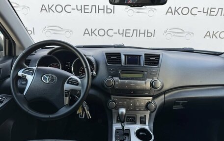 Toyota Highlander III, 2012 год, 1 600 000 рублей, 13 фотография