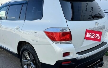 Toyota Highlander III, 2012 год, 1 600 000 рублей, 4 фотография
