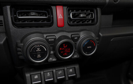 Suzuki Jimny, 2025 год, 4 400 000 рублей, 17 фотография