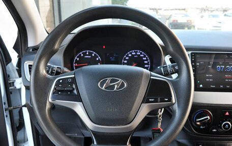 Hyundai Solaris II рестайлинг, 2019 год, 1 160 000 рублей, 12 фотография